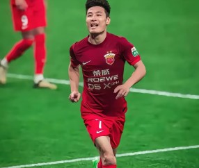 爱游戏app下载 -亚冠窗口期再迎强敌;多伦多猛龙回应争议;主帅态度——态度坚定;球队文化再被提及的简单介绍
