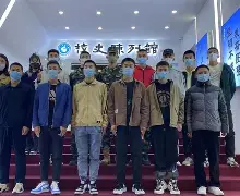 包含游泳夜战：胶东飞鹰队强势横扫南城犀牛队，速度优势明显回归即成焦点的词条