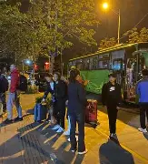 包含游泳夜战：胶东飞鹰队强势横扫南城犀牛队，速度优势明显回归即成焦点的词条